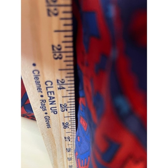 NWT Lucky Brand Red Blue Geometric VNeck Blouse Silk ShortSleeve Large - Picture 7 of 9